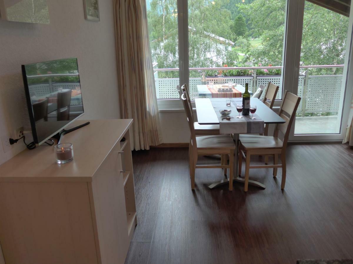 Haus Amici Apartment ซาส-กรุนด์ ภายนอก รูปภาพ
