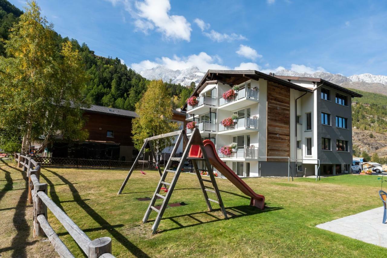 Haus Amici Apartment ซาส-กรุนด์ ภายนอก รูปภาพ